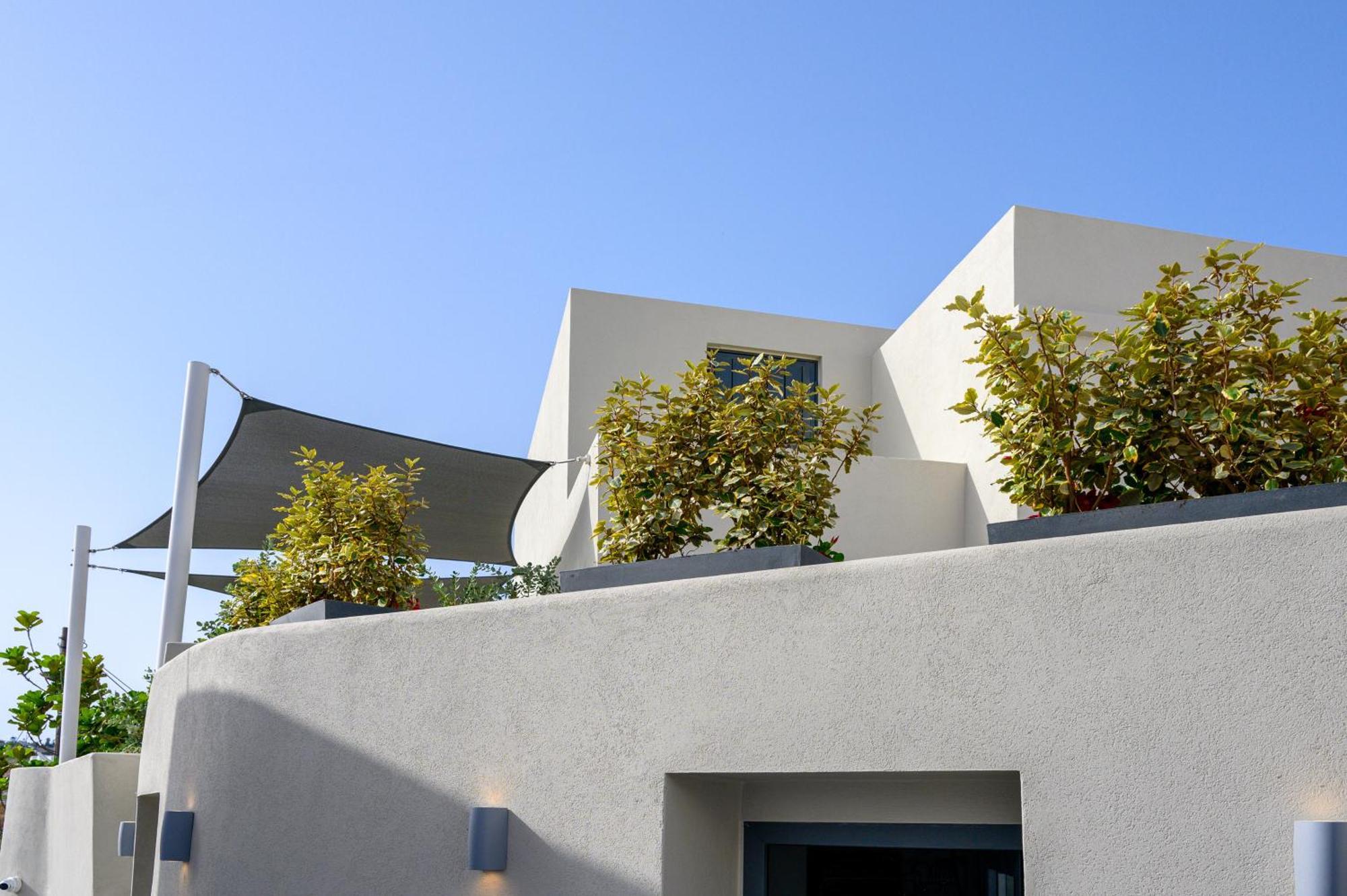 Galaria Serenity Suites Vothon Exterior photo