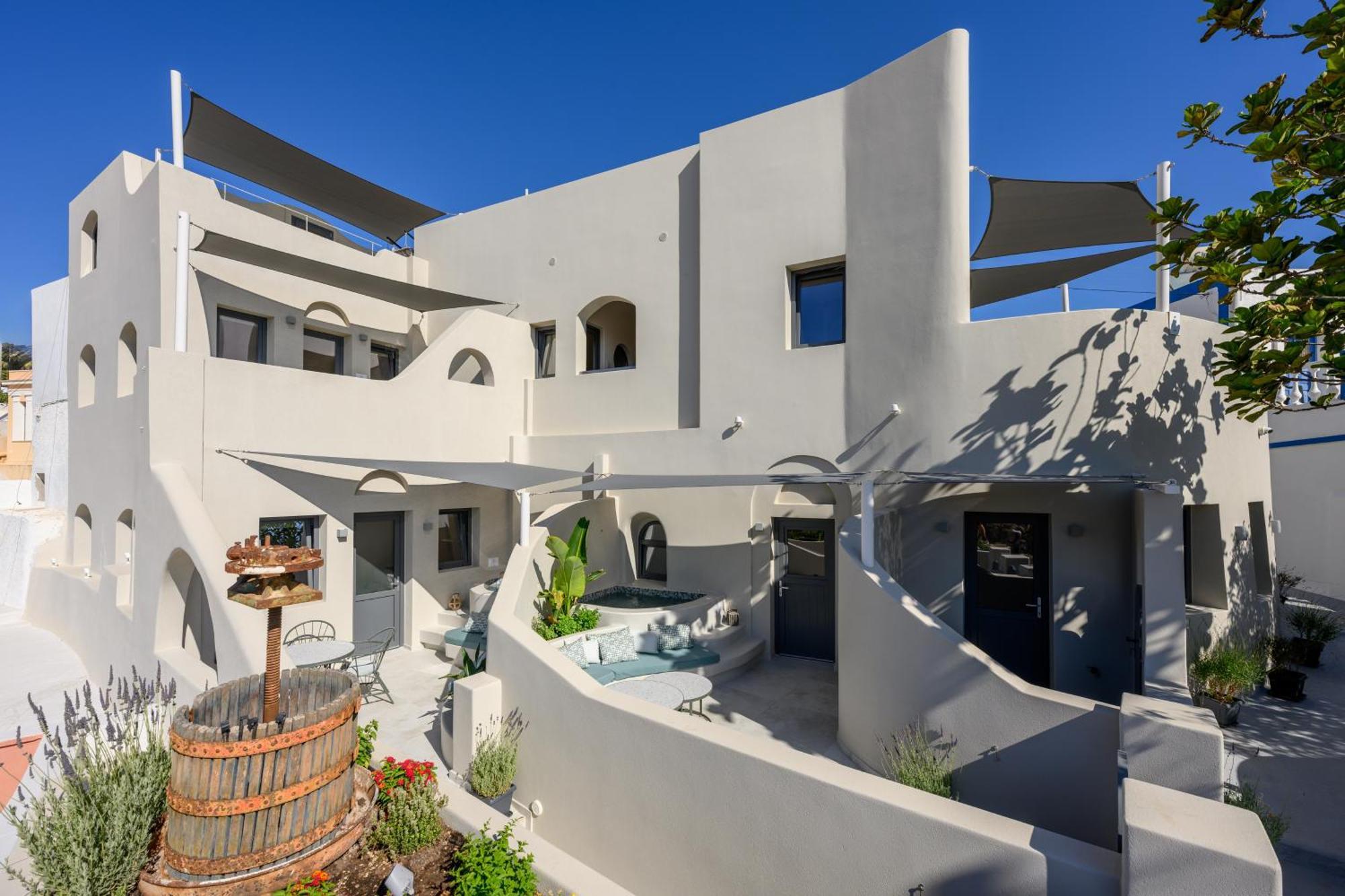 Galaria Serenity Suites Vothon Exterior photo
